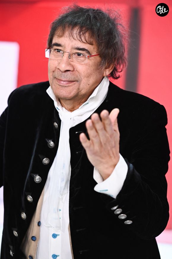 Propulsée par l'intelligence artificielle, cette nouvelle plateforme d'un genre nouveau s'adresse aux rêveurs qui souhaiteraient partager leurs expériences et en découvrir d'autres.

Exclusif - Laurent Voulzy - Enregistrement de l'émission "Vivement dimanche" au studio Gabriel à Paris, le 7 décembre 2023.

© Guillaume Gaffiot / Bestimage