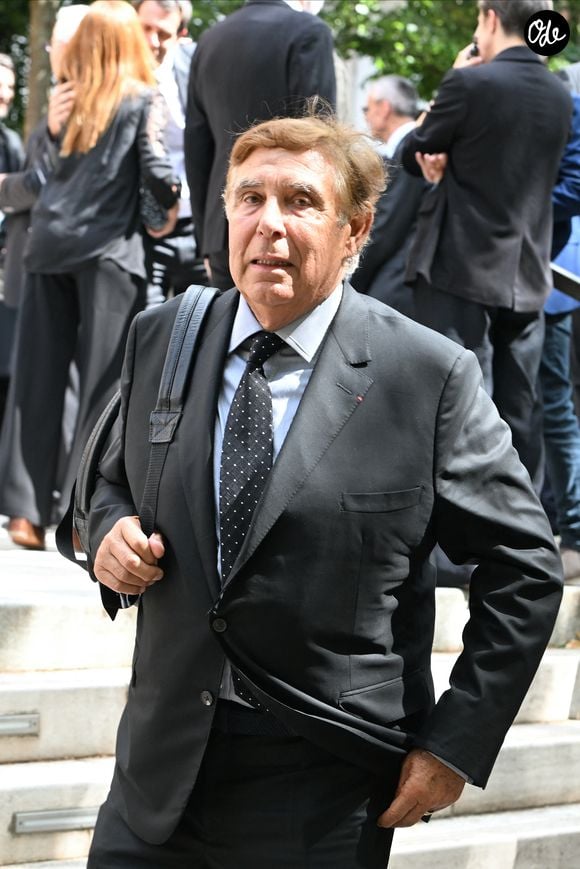 Jean-Pierre Foucault - Sorties des obsèques de Nonce Paolini en l'église Saint-Honoré-d'Eylau, 66 bis, avenue Raymond-Poincaré à Paris, France, le 23 juillet 2024.
© Agence / Bestimage
