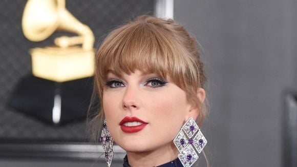 Taylor Swift : sa belle-mère Donna Kelce fait parler d’elle pour une raison à laquelle personne ne s'attendait