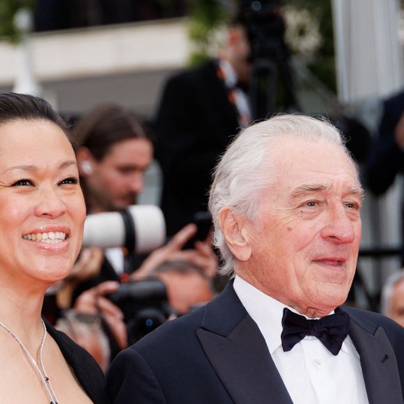 Tiffany Chen et son compagnon Robert de Niro - Montée des marches du film « Partir un jour » pour la cérémonie d’ouverture du 78ème Festival International du Film de Cannes, au Palais des Festivals à Cannes. Le 13 mai 2025
© Jacovides-Moreau / Bestimage