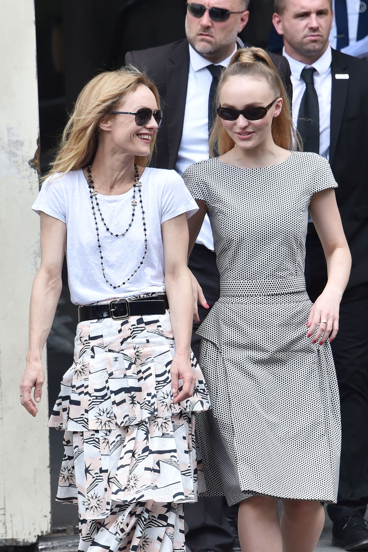 Sitemapcdatahttpsdekokniqoocommariage Vanessa Paradis Lily Rosenull