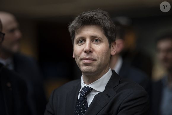 Sam Altman, PDG d'OpenAI, au centre gauche, à la Station F, lors d'un événement en marge du Sommet d'action sur l'intelligence artificielle à Paris, mardi 11 février 2025.Photo par Eliot Blondet/ABACAPRESS.COM