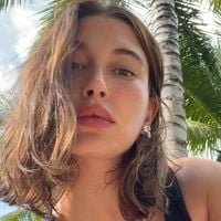 Hailey Bieber : Le parfum préféré de la star est d’une marque française, la connaissez-vous ?