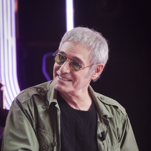 Gérard Lanvin sur le plateau de l'émission TPMP (Touche pas à mon poste) diffusée en direct sur C8 le 30 octobre 2023.

© Jack Tribeca / Bestimage