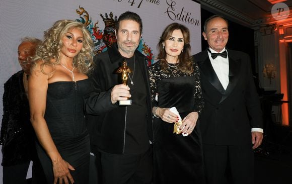 Mia Frye, Richard Orlinski, une invitée et Hervé-Michel Dansac - 47ème édition du Gala "Best Awards" à l'hôtel Four Seasons Hôtel George V à Paris le 28 janvier 2025. © Coadic Guirec/Bestimage
