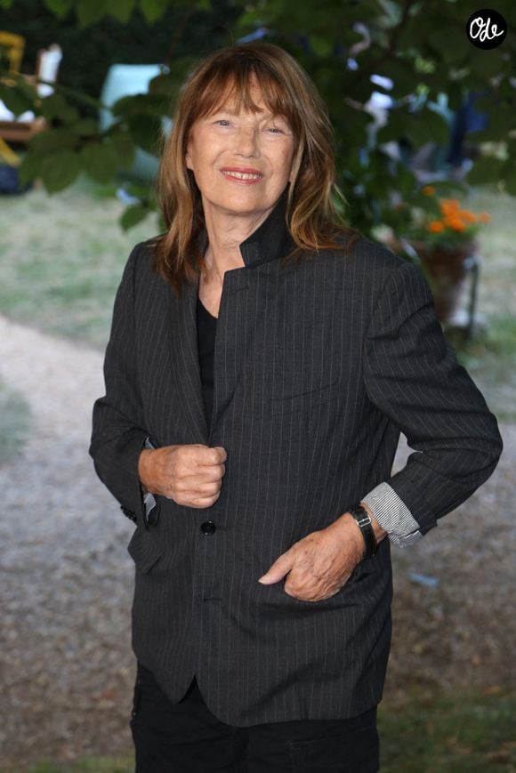 Jane Birkin lors de la séance photo "Jane By Charlotte" dans le cadre du 14e Festival du film d'Angoulême, à Angoulême, en France, le 27 août 2021. Photo de Jérôme Domine/Abaca