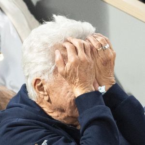 Dustin Hoffman en tribunes (night session) lors des Internationaux de France de Tennis de Roland Garros 2025, à Paris, France, le 6 juin 2025. Photo par Jacovides-Moreau/Bestimage