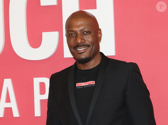 Harry Roselmack au photocall du "Concerto pour la paix" de Omar Harfouch au Théâtre des Champs-Elysées à Paris le 18 septembre 2024. © Coadic Guirec / Bestimage