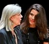 Côté accessoires, elles affichaient toutes deux un imposant collier scintillant, dans un style similaire. 

La princesse Caroline de Hanovre et sa fille Charlotte Casiraghi ont assisté à la cérémonie de proclamation de l'édition 2025 des Prix de la Fondation Prince Pierre à l'opéra Garnier à Monaco, le 14 octobre 2025.
© Bruno Bebert / Bestimage