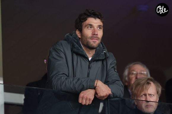 Il élève aujourd'hui des bovins, des moutons et des chèvres.

Thibaut Pinot (cycliste)lors du match de l'UEFA Champions League entre le RC Lens et le PSV Eindhoven, stade Bollaert-Delelis, le 24 octobre 2023 -  Le RC Lens a concédé le nul lors de la 3ème journée de Ligue des champions face au PSV Eindhoven (1-1) au stade Bollaert à Lens le 24 octobre 2023. Laurent Sanson/Panoramic/Bestimage