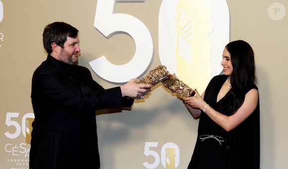Karim Leklou (César du meilleur acteur pour "le roman de Jim”), Hafsia Herzi (César de la meilleure actrice pour "Borgo") - Photocall des lauréats (pressroom) de la 50ème cérémonie des César à l'Olympia à Paris le 28 février 2025

© Dominique Jacovides / Olivier Borde / Bestimage