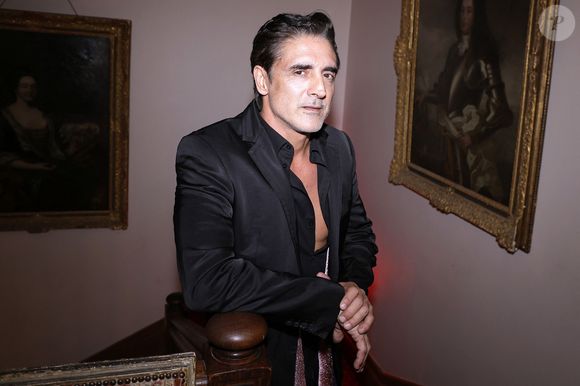 Il est passionné par la musique et travaille comme DJ depuis 1992, avec trois singles à son actif.

Grégory Basso ( Greg le Millionnaire ) lors de la soirée "Octobre Rose" à l'Hôtel Kergorlay Langsdorff au profit de l'association "Tout le monde contre le cancer" à Paris le 14 octobre 2024.

© Cédric Perrin / Bestimage