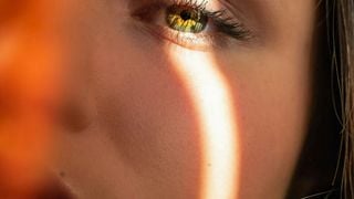 Une peau fraîche en quelques minutes seulement : qu'est-ce que le "Beauty Snacking", cette tendance beauté qui séduit de plus en plus ?