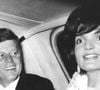 Cette dernière n'était autre que la sœur de l'ancien président des Etats-Unis John F.Kennedy, tragiquement disparu en 1963.
Archives - Le président des Etats-Unis John-Fitzgerad Kennedy et sa femme Jackie Kennedy en visite d'état à Paris. Le 1er juin 1961 © Keystone Press Agency / Zuma Press / Bestimage