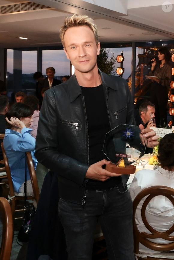 L'animateur est aussi le collectionneur d'objets pour le moins insolites.

Exclusif - Cyril Feraud - Première édition du Multi Screen Grand Prix. © Jack Tribeca / Bestimage
