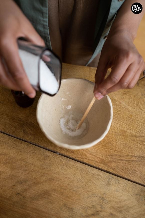 Utilisez-le sur les surfaces résistantes, les éviers ou les canalisations.

Pexels