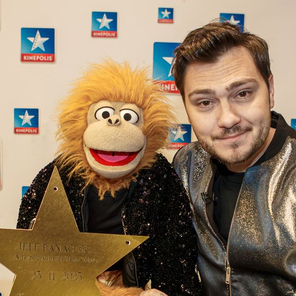 Jeff Panacloc et Jean-Marc à la première du film "Jeff Panacloc : À la poursuite de Jean-Marc" au Kinepolis de Lomme, France, le 25 novembre 2023. © Stéphane Vansteenkiste/Bestimage