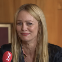 Sur France Inter, Vanessa Paradis prévient Benjamin Duhamel qui s'aventure sur un terrain glissant avec elle