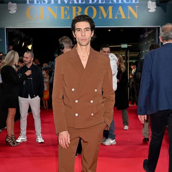 Tahar Rahim pour le film "Monsieur Aznavour" - Arrivées de la soirée de clôture de la 6ème édition du festival Cinéroman au cinéma Pathé Gare du Sud à Nice, France, le 5 octobre 2024.
 © Bebert-Jacovides/Bestimage