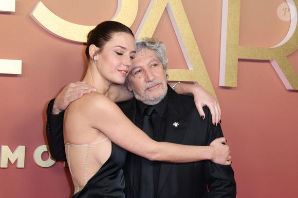 Adèle Exarchopoulos et Alain Chabat -  Photocall de la 50ème édition de la cérémonie des César à l'Olympia à Paris, France, le 28 février 2025 © Dominique Jacovides - Olivier Borde / Bestimage