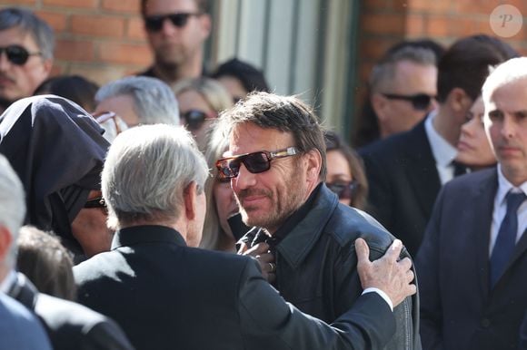 Samuel Le Bihan - Sortie des obsèques de Nadia Farès en l'église Saint-Jean-de-Montmartre à Paris, le 24 avril 2026. N.Farès est décédée le 17 avril 2026 quelques jours après un "incident cardiaque" survenu le 12 avril 2026 dans la piscine du complexe sportif, Blanche (9ème).