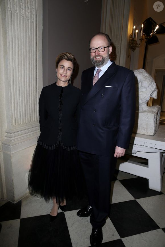 "Frederik a trouvé la force et le courage de dire au revoir à chacun d'entre nous à tour de rôle"

Le prince Robert de Luxembourg et la princesse Julie de Nassau - Soirée au Musée Rodin à l'occasion de la visite d'Etat en France du grand-duc H. de Luxembourg et la grande-duchesse MT. de Luxembourg à Paris le 20 mars 2018. © Dominique Jacovides/Bestimage