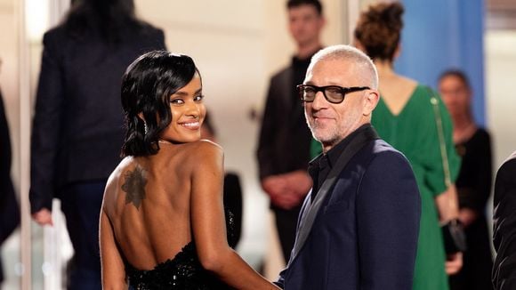 Vincent Cassel : A seulement 6 mois, son fils Caetano né de sa relation avec Narah Baptista vadrouille déjà dans un pays très ensoleillé