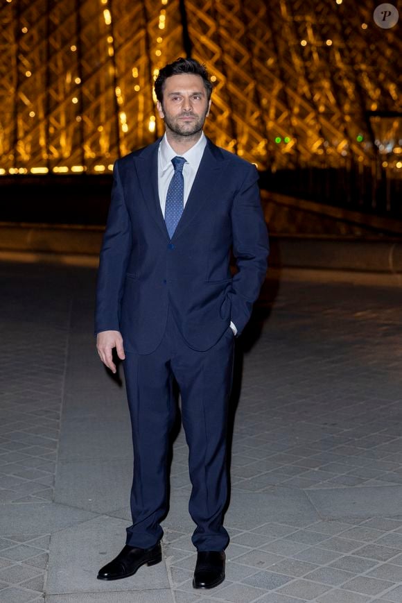 Pio Marmaï - Photo Call du « Le Grand Diner du Louvre « lors de la Fashion Week  à Paris le 5 mars 2025. © Olivier Borde /Bestimage