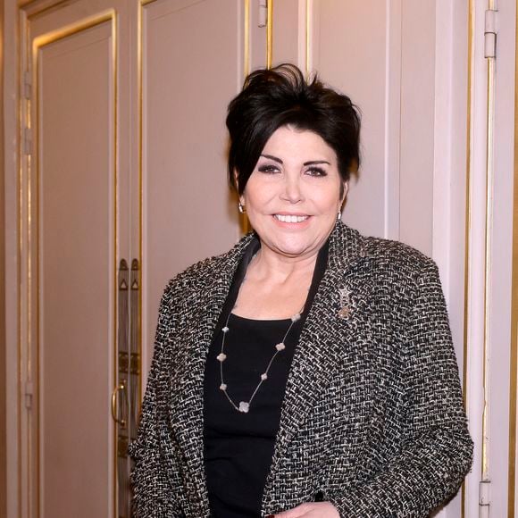 Elle a compris à ce moment-là que les membres des Enfoirés n’étaient pas des amis, mais des « collègues de paillettes ».

Liane Foly à la 150 ème du spectacle "Tombé du ciel" de Jeanfi Janssens à la Comédie des Champs Elysées à Paris le 13 février 2025. Spectacle suivi d'une réception Restaurant Manko.

© Cédric Perrin / Bestimage