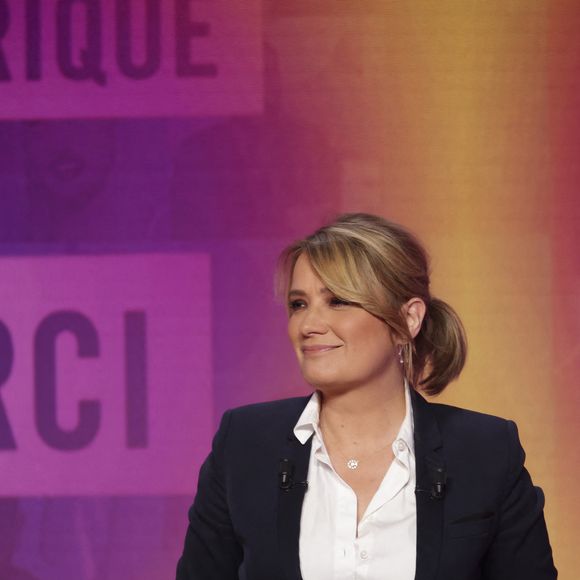 Exclusif - Pascale de La Tour du Pin, sur le plateau de l’émission « TPMP » présentée par C.Hanouna et diffusée en direct sur Youtube et sur toutes les box exceptée Bouygues (SFR, FREE, MyCanal etc), Paris, France, le 03 mars 2025. © Jack Tribeca / Bestimage