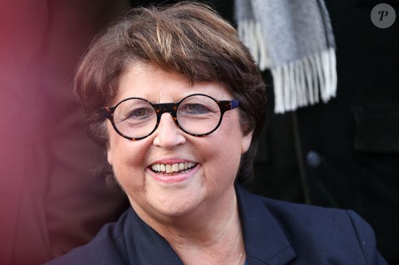 Martine Aubry, maire honoraire de Lille - Line Renaud, 97 ans, a inauguré un jardin public qui porte son nom, à Lille, France, le mercredi 17 décembre 2025.

© Claude Dubourg/Bestimage