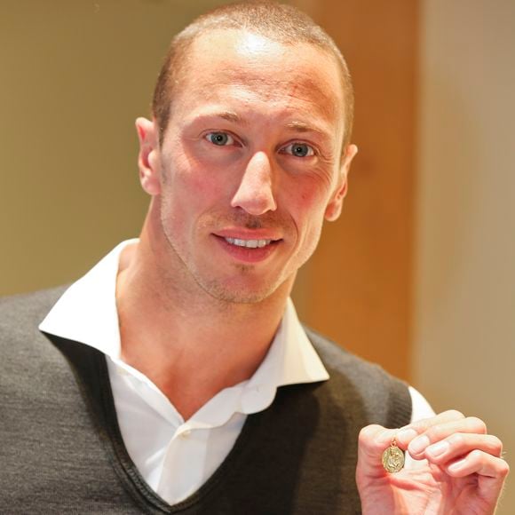 Exclusif -  Frédérick Bousquet - Breitling offre sa nouvelle montre à trois nageurs du Cercle des Nageurs de Marseille le 16 juin 2016. 
© Philippe Doignon / Bestimage