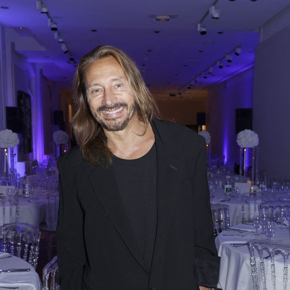 Bob Sinclar à la 4e édition du Dîner des Arts et de la Culture chez Artcurial à Paris, le 25 septembre 2024.

© Christophe Aubert via Bestimage
