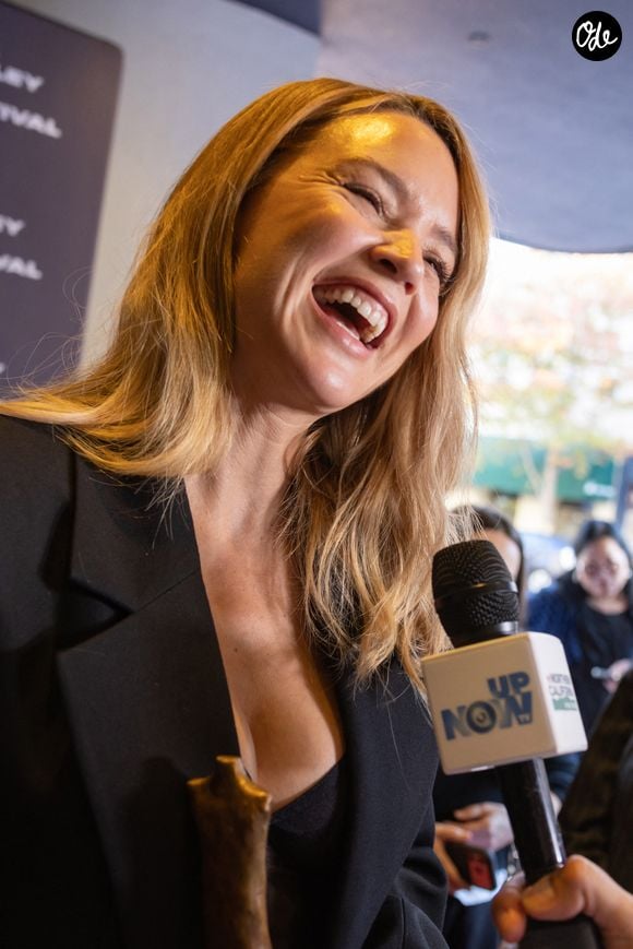 Virginie Efira reçoit le MVFF Acting Award lors de la projection de All of a Sudden, dans le cadre de la 49e édition du Mill Valley Film Festival, au Smith Rafael Film Center à San Rafael, en Californie. © Picture Happy/imageSPACE via ZUMA Press / Bestimage Wire / Bestimage