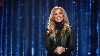Lara Fabian : Sa fille unique Lou fête ses 18 ans, elle ressemble comme deux gouttes d'eau à sa célèbre maman