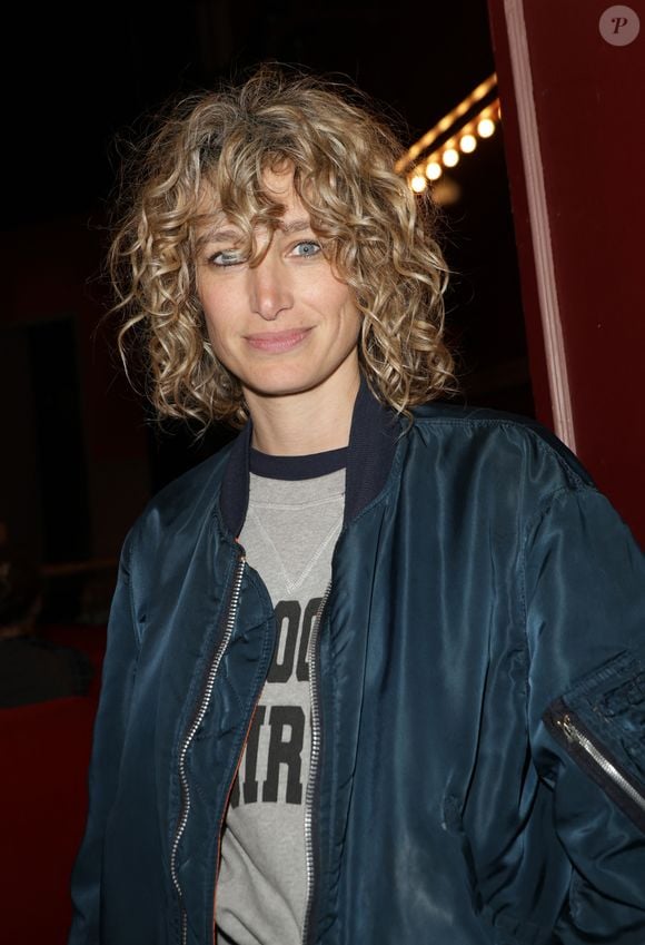 Exclusif - Pauline Lefèvre lors de la générale de la pièce "Amis pour la vie" au théâtre de l'Oeuvre à Paris le 24 avril 2025. La représentation est suivie d'un cocktail.

© Coadic Guirec / Bestimage