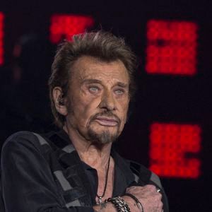 Exclusif - Johnny Hallyday en concert au POPB AccorHotels Arena à Paris. Le 27 novembre 2015. © Dimitri Coste / Bestimage