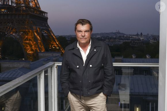 Exclusif - Franck Appietto - Première édition du Multi Screen Grand Prix : une célébration inédite de la création audiovisuelle française dans le cadre prestigieux du Pullman Paris Tour Eiffel sous la présidence de S. Martin (Directeur Général de l'ARPP : l'Autorité de Régulation Professionnelle de la Publicité et également Président de La Fabrique des Formats) et animée par E. Eméyé (journaliste et présentatrice).
Cet événement a rassemblé les professionnels de l'audiovisuel autour d'une ambition commune : mettre à l'honneur l'excellence de la création française tous formats confondus. Paris le 12 juin 2025 - © Jack Tribeca / Bestimage