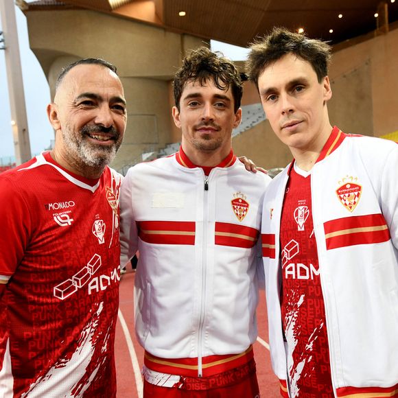 Youri Djorkaeff, Charles Leclerc et Louis Ducruet durant la sixième édition de la Fight Aids Cup, un match de football caritatif au stade Louis II à Monaco, le 25 janvier 2026© Bruno Bebert / Bestimage