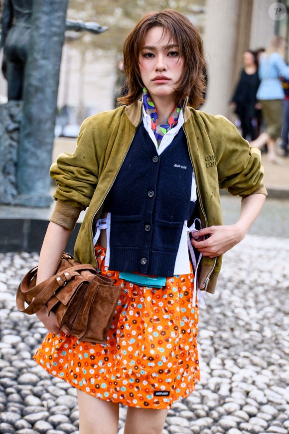 Emi Thasorn Klinnium aux arrivées au défilé Miu Miu Collection Femme Prêt-à-Porter Automne/Hiver 2026-2027 lors de la Fashion Week de Paris (PFW) au palais d'lena conseil Economique, social et environnemental, à Paris, France, le 10 mars 2026. © Denis Guignebourg/Bestimage