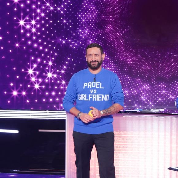 L'homme également à la tête d'une émission sur Europe 1 confirme son partenariat avec le groupe Bolloré en demeurant sur la radio ! 

Exclusif - Cyril Hanouna, sur le plateau de de l’émission « TPMP » présentée par C.Hanouna et diffusée en direct sur C8, Paris, France, le 08 novembre 2024. © Jack Tribeca / Bestimage