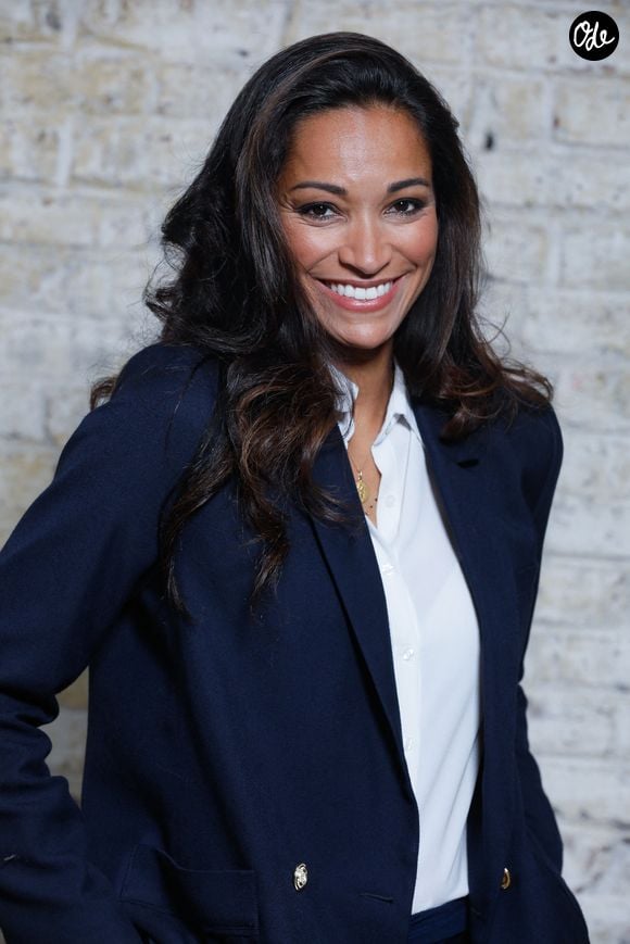Cindy Fabre souhaite désormais adapter son alimentation avec l'aide d'une diététicienne spécialisée dans les aliments anti-inflammatoires.

Cindy Fabre (Miss France 2005) en séance photo en studio en marge du tournage du clip "Je garde le sourire !" de l'association Laurette Fugain aux Studios de l'Usine à Paris, France, le 19 septembre 2024.

© Christophe Clovis/Bestimage