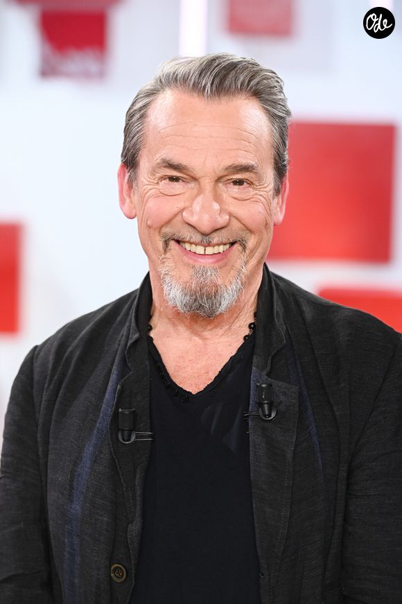 Exclusif - Florent Pagny lors de l'enregistrement de l'émission "Vivement dimanche" au studio Rive Gauche, à Paris, le 20 mai 2026. 

© Guillaume Gaffiot/Bestimage