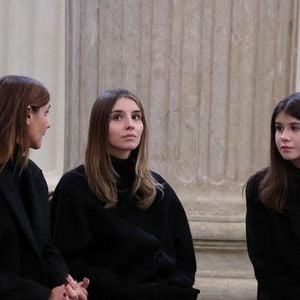 La princesse Clotilde Courau et ses filles les princesses Vittoria et Luisa - Veillée funèbre du prince Victor-Emmanuel de Savoie, en l'Eglise de Sant'Uberto à Turin, en présence de sa veuve Marina Ricolfi-Doria, de son fils, le prince E-P. de Savoie avec sa femme la princesse Clotilde Courau et leurs filles les princesses Vittoria et Luisa, le 9 février 2024. 
© Dominique Jacovides/Bestimage