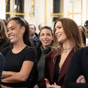 Amel Bent, Vitaa, Slimane - Cérémonie de la remise de la médaille de chevalier de l'ordre des arts et des lettres à Alexandre Kirchhoff, PDG du label Capitol Music France par R.Dati au Ministère de la Culture à Paris le 9 janvier 2026.
Cyril Moreau / Bestimage