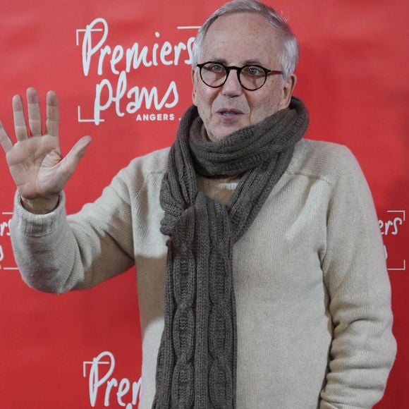 Loin des clichés habituels, il trouve sa véritable détente non pas dans le farniente, mais le travail.

Photocall de Fabrice Luchini venu présenter en avant-première le film "Victor comme tout le monde" lors du 38ème Festival Premiers Plans à Angers, France, le 17 janvier 2026. © Laurent Lairys/Psnewz/Bestimage