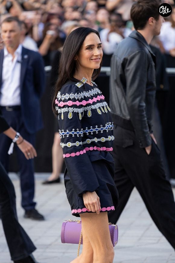 Jennifer Connelly au défilé Louis Vuitton "Collection Femme Prêt-à-Porter Printemps/Eté 2026" lors de la Fashion Week de Paris, le 6 octobre 2026.

 © Florian Lavielle / Bestimage