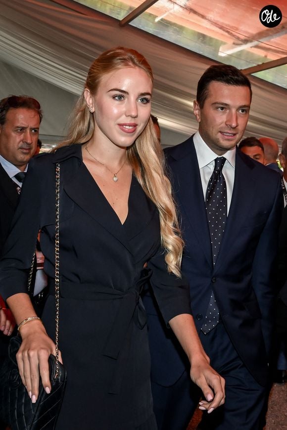 Jordan Bardella et Maria Carolina de Bourbon des Deux-Siciles lors de la 52ᵉ édition du Forum Ambrosetti, à la Villa d’Este de Cernobbio, en Italie, le 5 septembre 2026. © Nicola Marfisi/AGF via ZUMA Press / Bestimage
