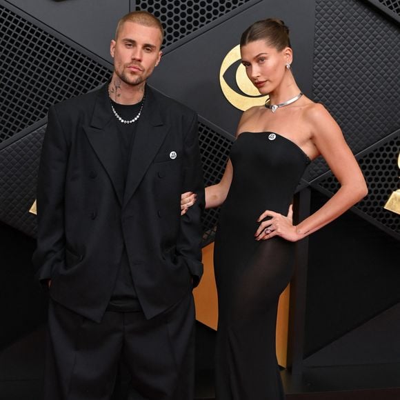 Justin Bieber et Hailey Bieber au photocall de la 68ème cérémonie des Grammy Awards à la Crypto Arena de Los Angeles, Californie, Etats-Unis, le 1er février 2026. © David Fisher/Shutterstock/Bestimage