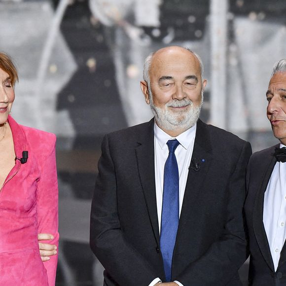 Un César spécial pour la troupe du Splendid, Marie-Anne Chazel, Gérard Jugnot, Christian Clavier sur scène lors de la 46ème cérémonie des César à l'Olympia à Paris le 12 mars 202. ©  Dominique Charriau/ Pool / Bestimage